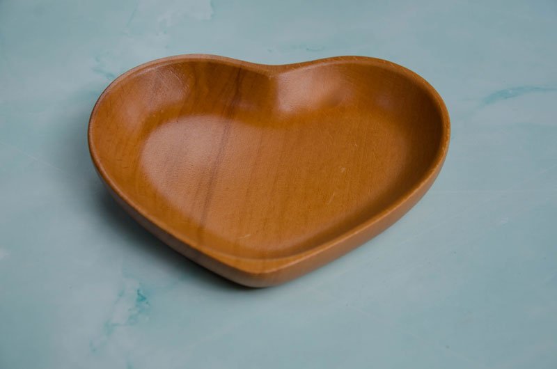 Dia trai tim 13.5x10.5cm 2