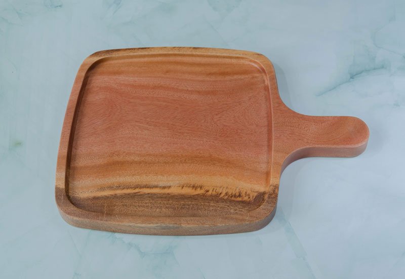 Khay vuong dai co tay cam 23x32cm 2