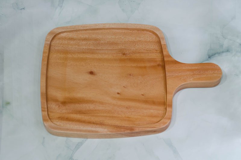 Khay vuong dai co tay cam 23x32cm 3