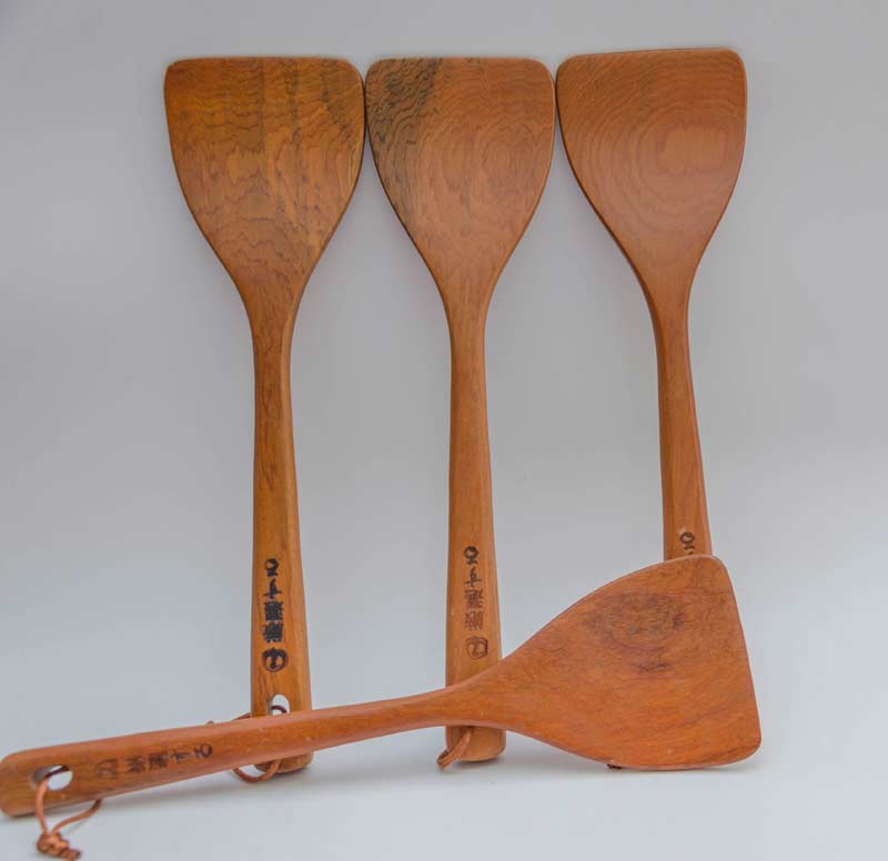 Sạn thang 30.5x8.5 1