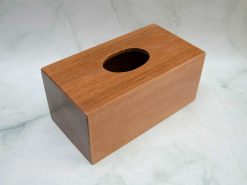 Hop dung khan giay mau san 2