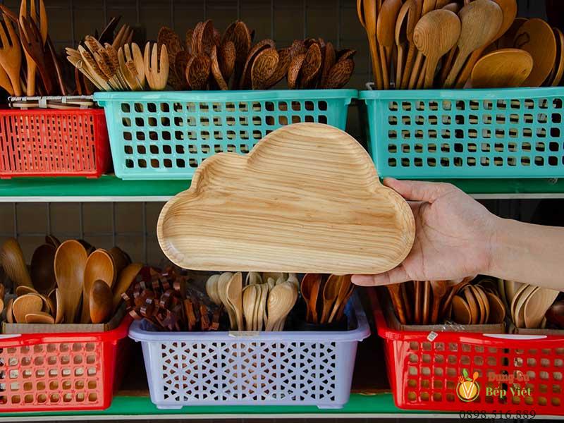 Khay gỗ hình mây 15x25.5cm VKU1-081 6 Khay gỗ hình mây 15x25.5cm VKU1-081 - Ảnh 6