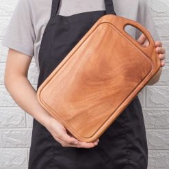 Thớt gỗ xà cừ kiểu nhật 34x21cm || VKU1-T037 11 thot co quai cam go xa cu 4